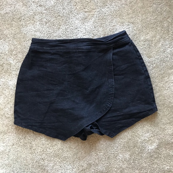 American Threads Black denim envelope skort - Picture 2 of 2